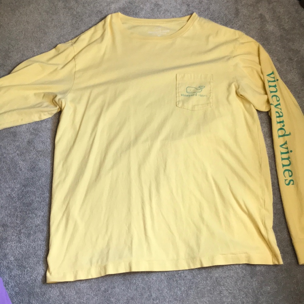 Long sleeve vineyard vine shirt